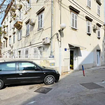 Studio Apartment Nika Free Parking Split Exterior photo