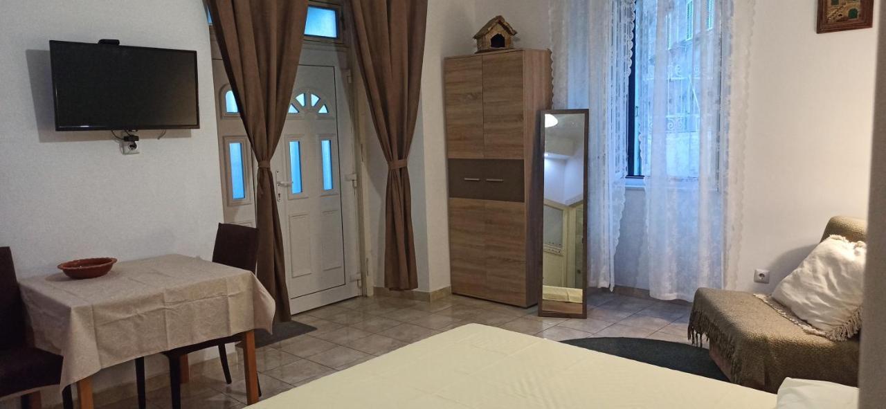Nika Free Parking Apartmán *